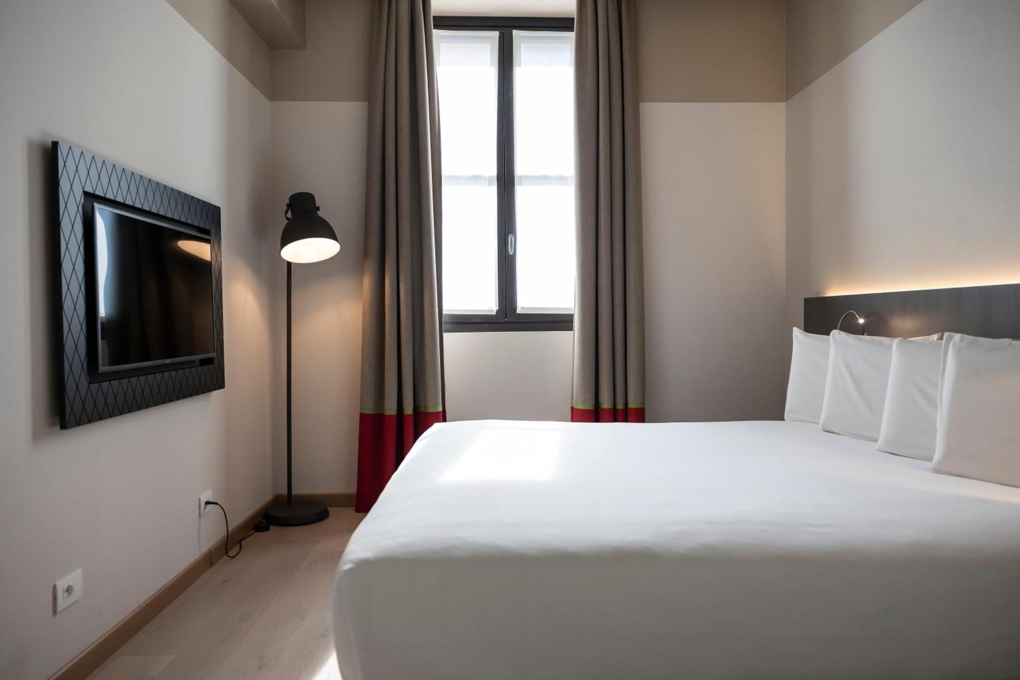 Savona 18 Suites Milan Room photo