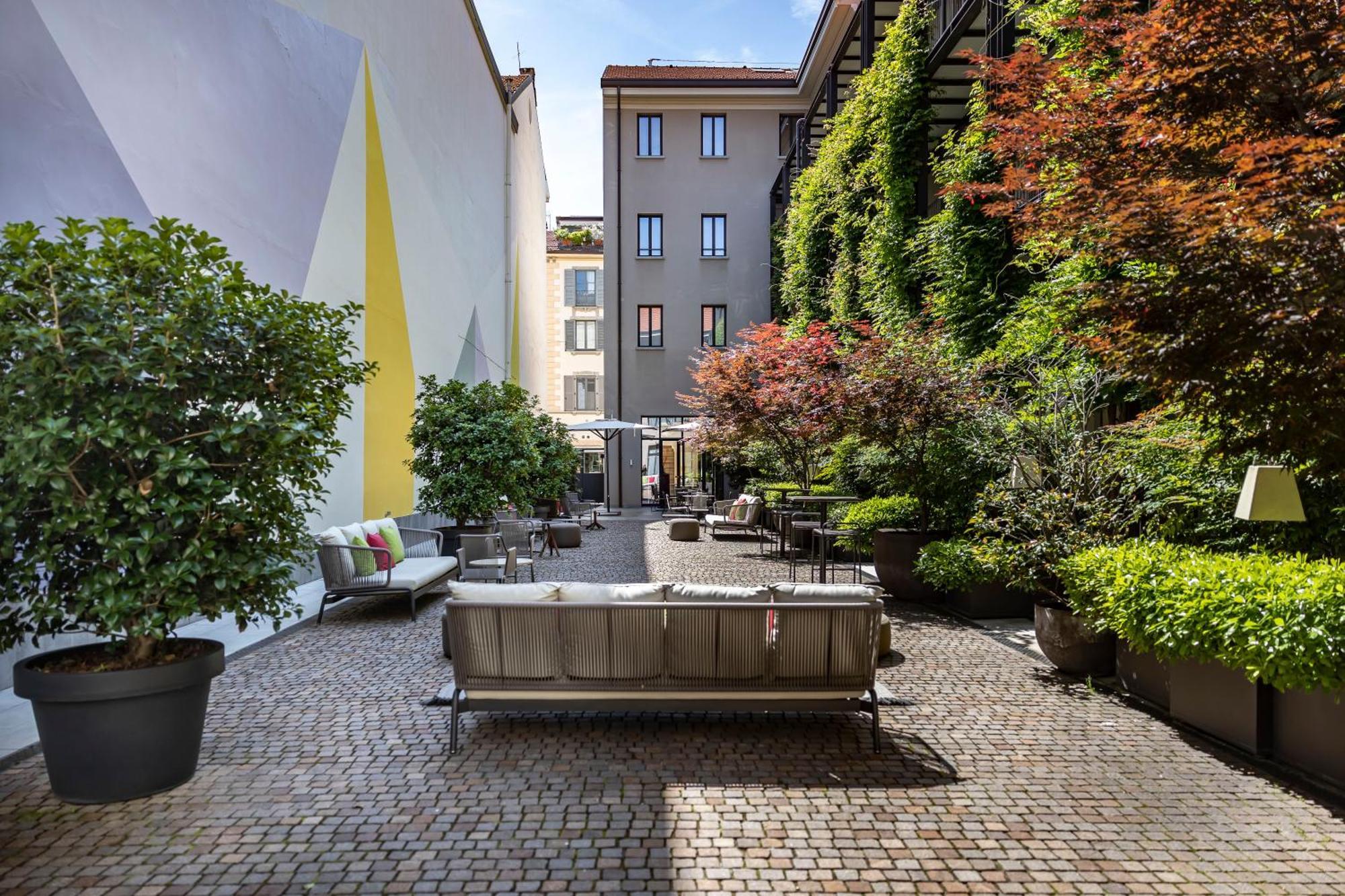 Savona 18 Suites Milan Exterior photo