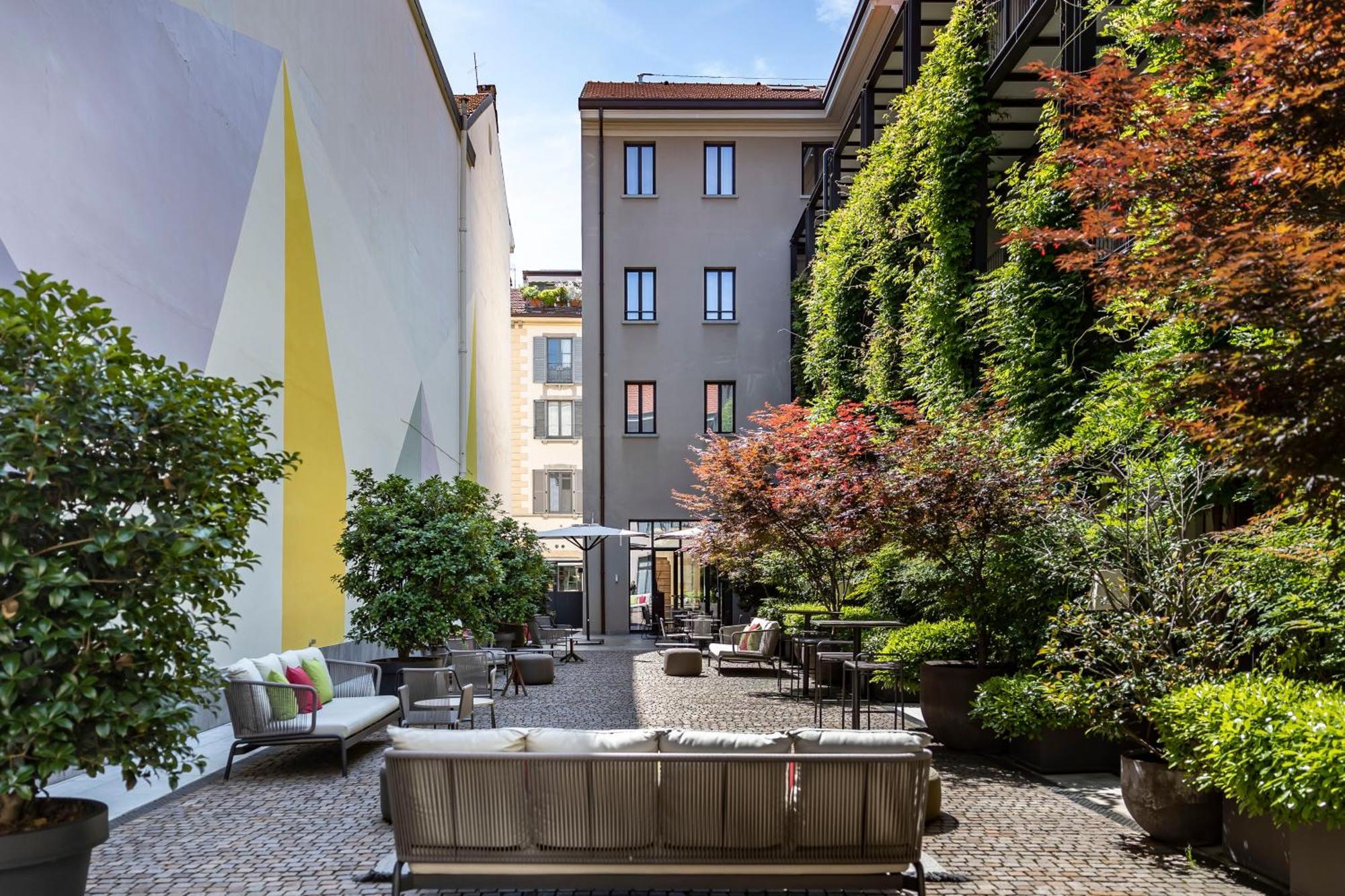 Savona 18 Suites Milan Exterior photo